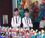 調酒師培訓--歐哲門窗第三屆戰(zhàn)略合作伙伴峰會暨五周年慶典